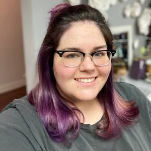 Meet your Posher, Cassandra